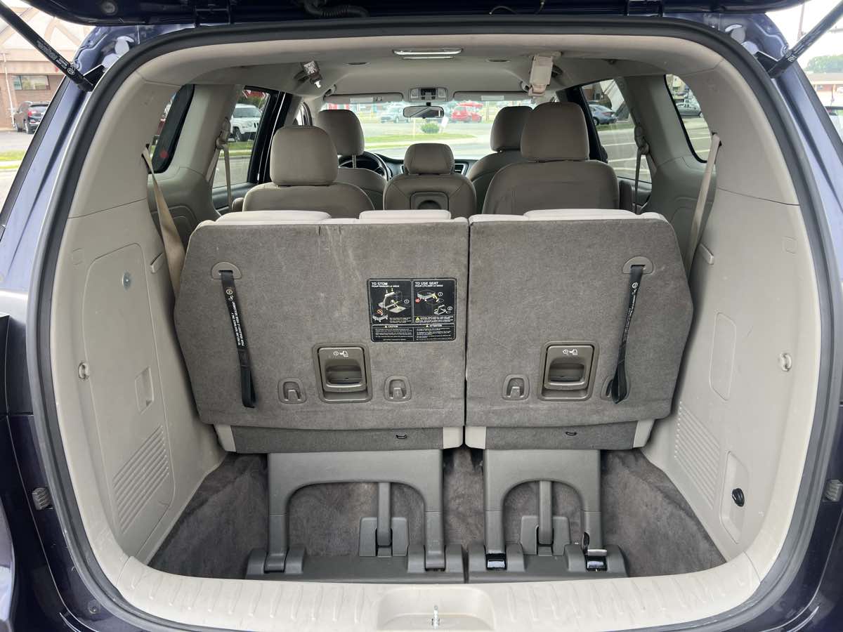 Sold 2018 Kia Sedona LX in Canton