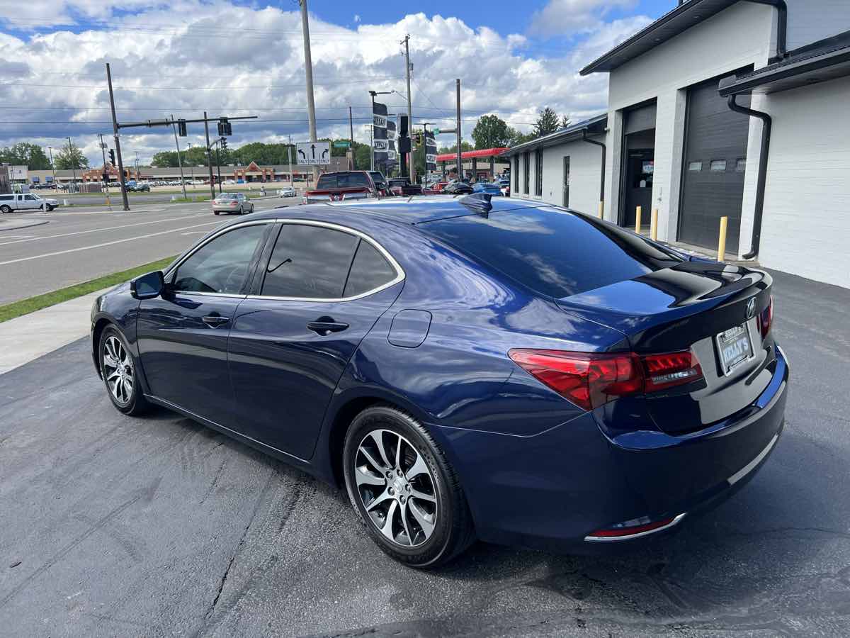 2015 Acura TLX Technology photo 3