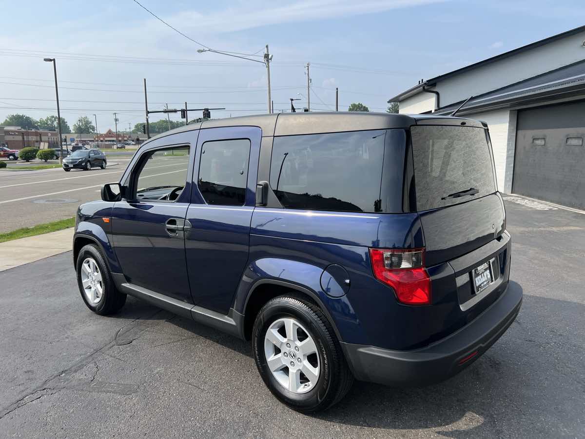 2010 Honda Element LX photo 3