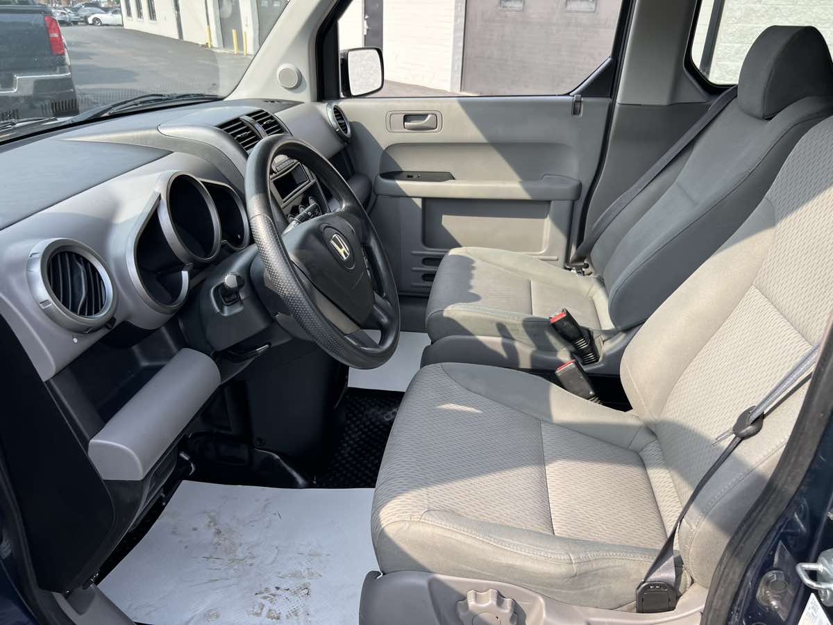 2010 Honda Element LX photo 10