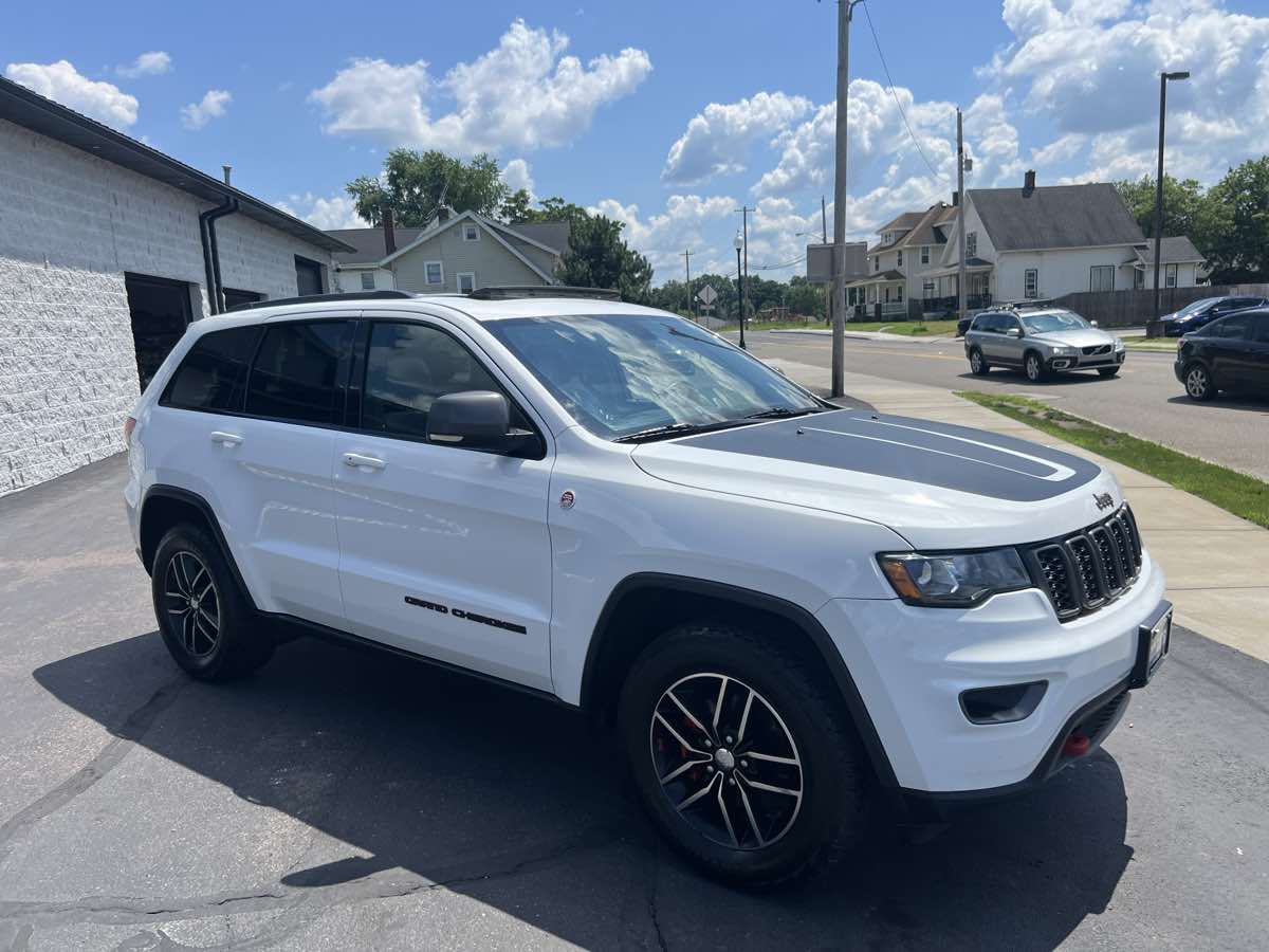 2017 Jeep Grand Cherokee Trailhawk photo 6