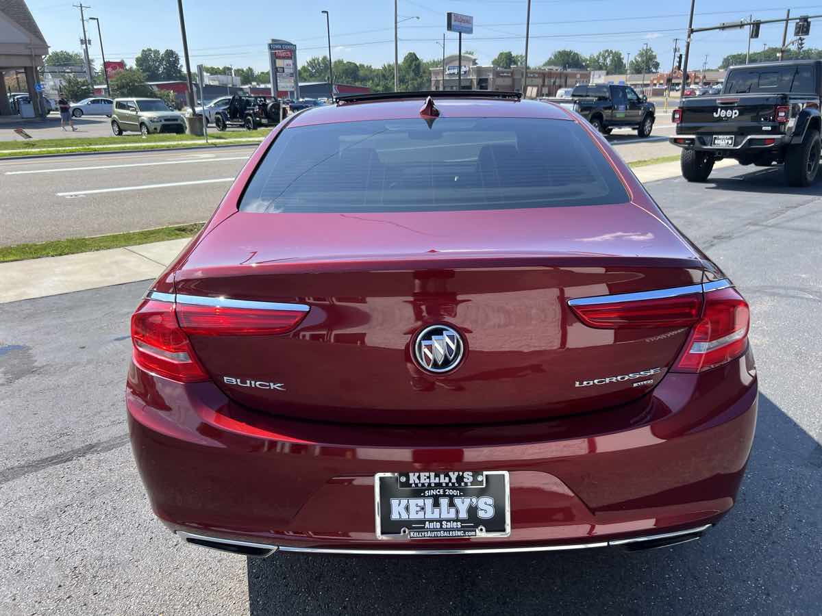 2017 Buick LaCrosse Premium photo 4