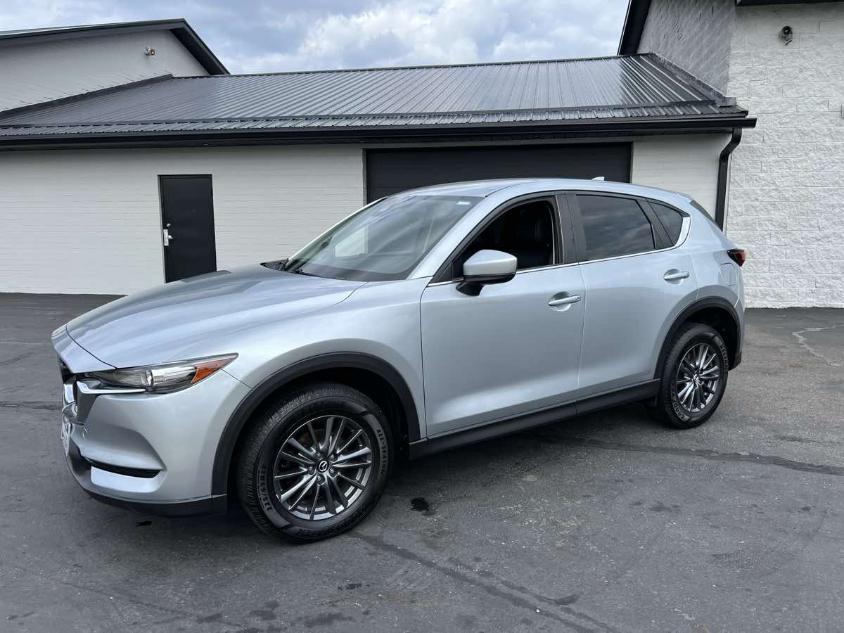 2020 Mazda CX-5 Touring photo 2