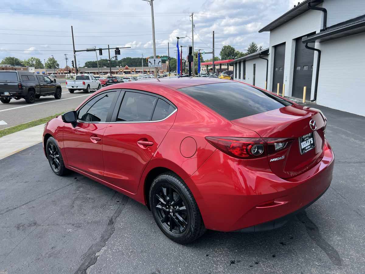 2017 Mazda Mazda3 Sport photo 3