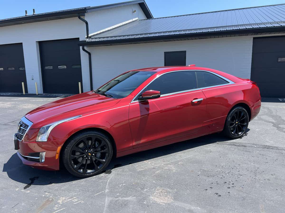 2016 Cadillac ATS Luxury photo 2