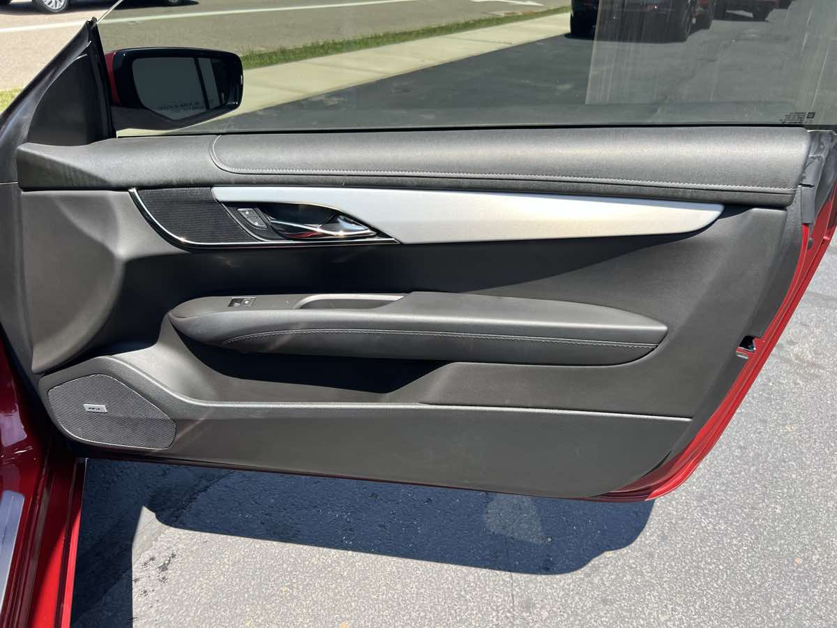 2016 Cadillac ATS Luxury photo 17