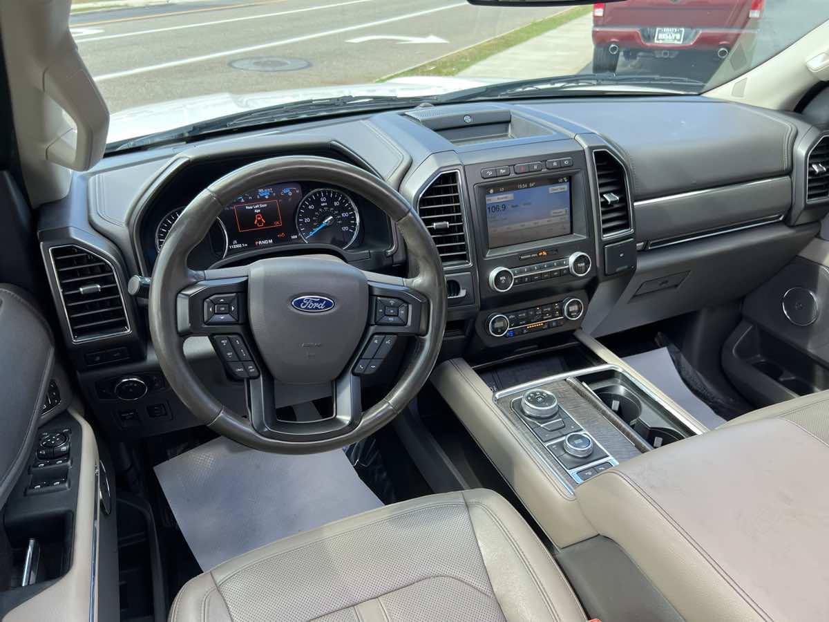 2019 Ford Expedition MAX Limited photo 10