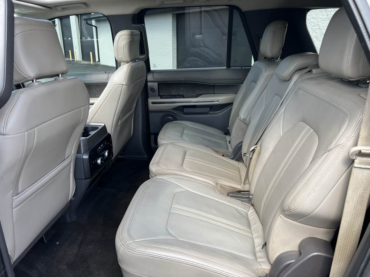 2019 Ford Expedition MAX Limited photo 12