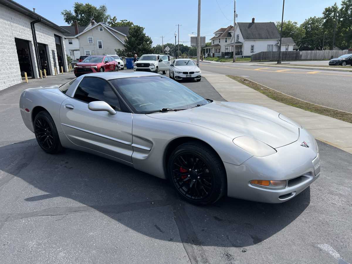 2004 Chevrolet Corvette photo 6