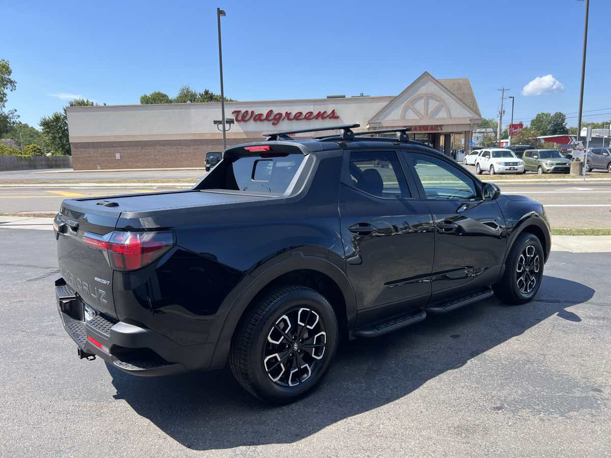 2023 Hyundai Santa Cruz SEL Premium photo 2