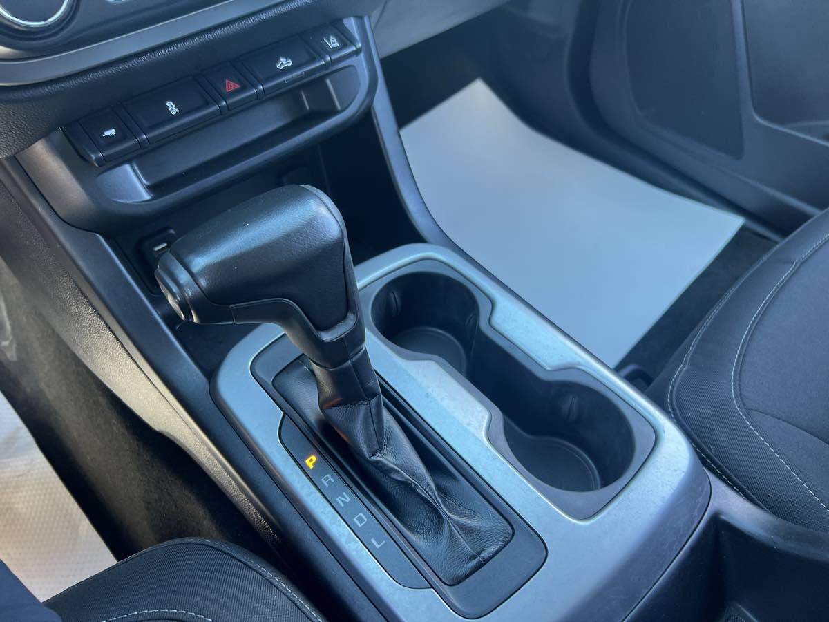 2018 Chevrolet Colorado LT photo 21