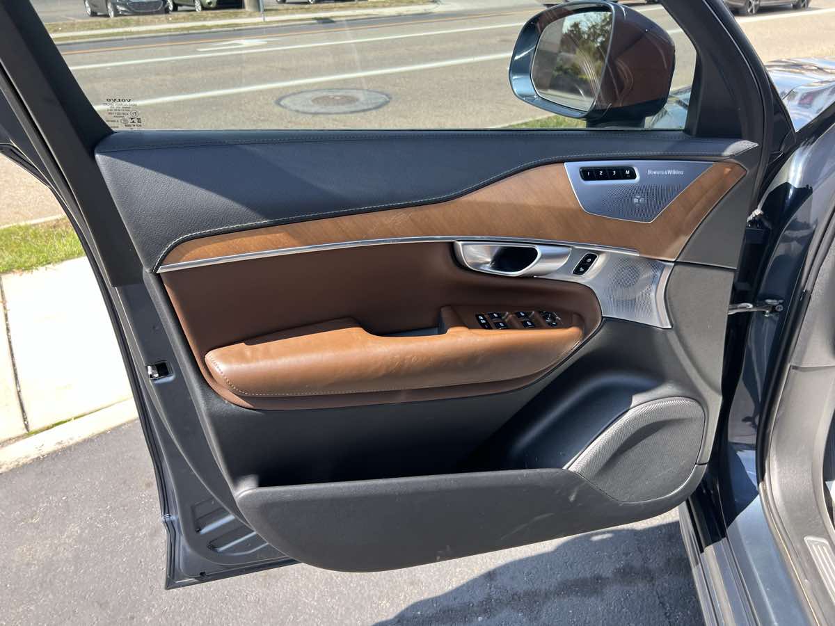 2020 Volvo XC90 Inscription photo 9
