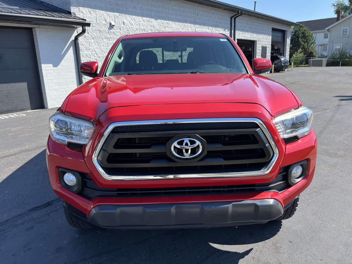 2017 Toyota Tacoma SR5 Double Cab V6 4x4 photo 7