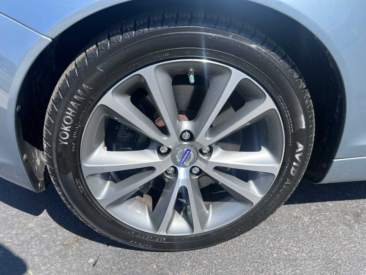 2011 Volvo C70 T5 photo 8