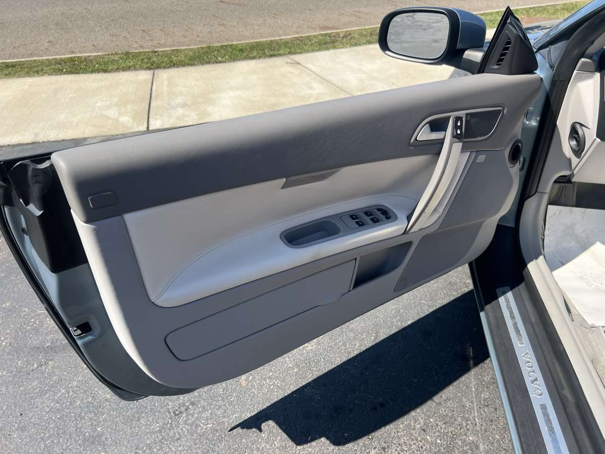 2011 Volvo C70 T5 photo 12