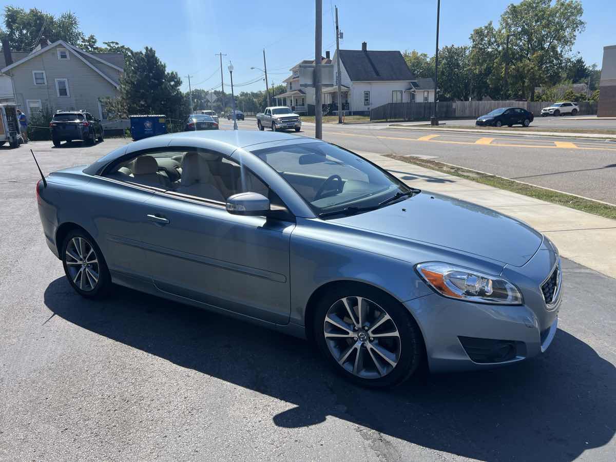 2011 Volvo C70 T5 photo 27