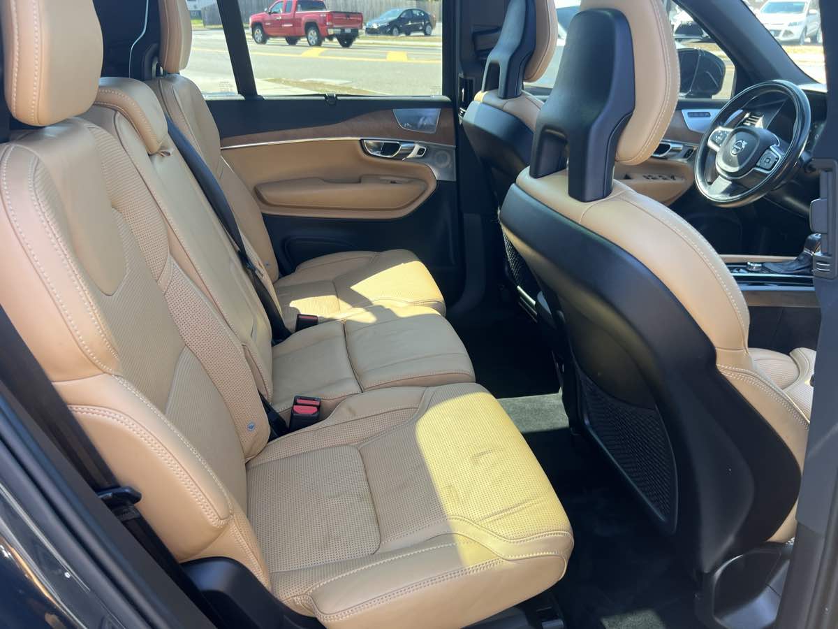 2017 Volvo XC90 Inscription photo 19
