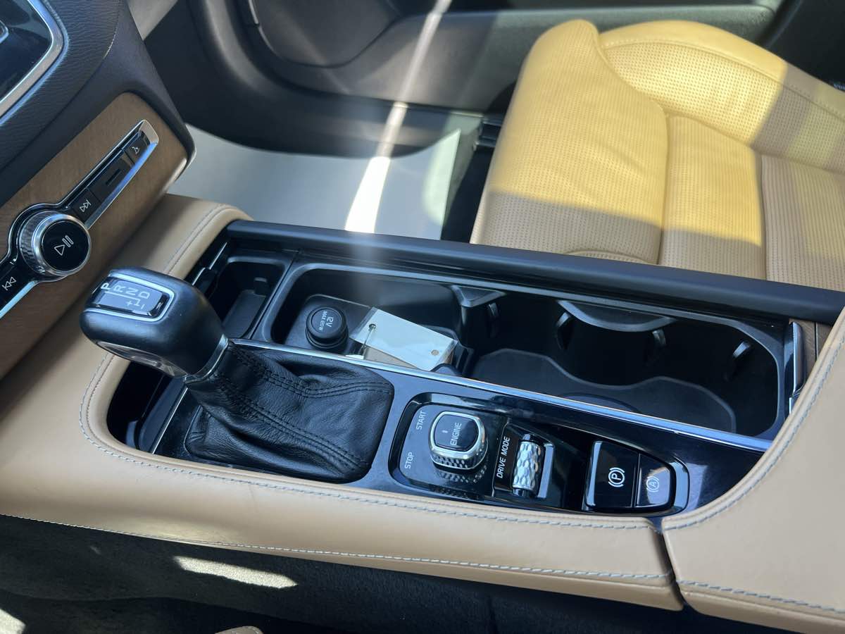 2017 Volvo XC90 Inscription photo 28