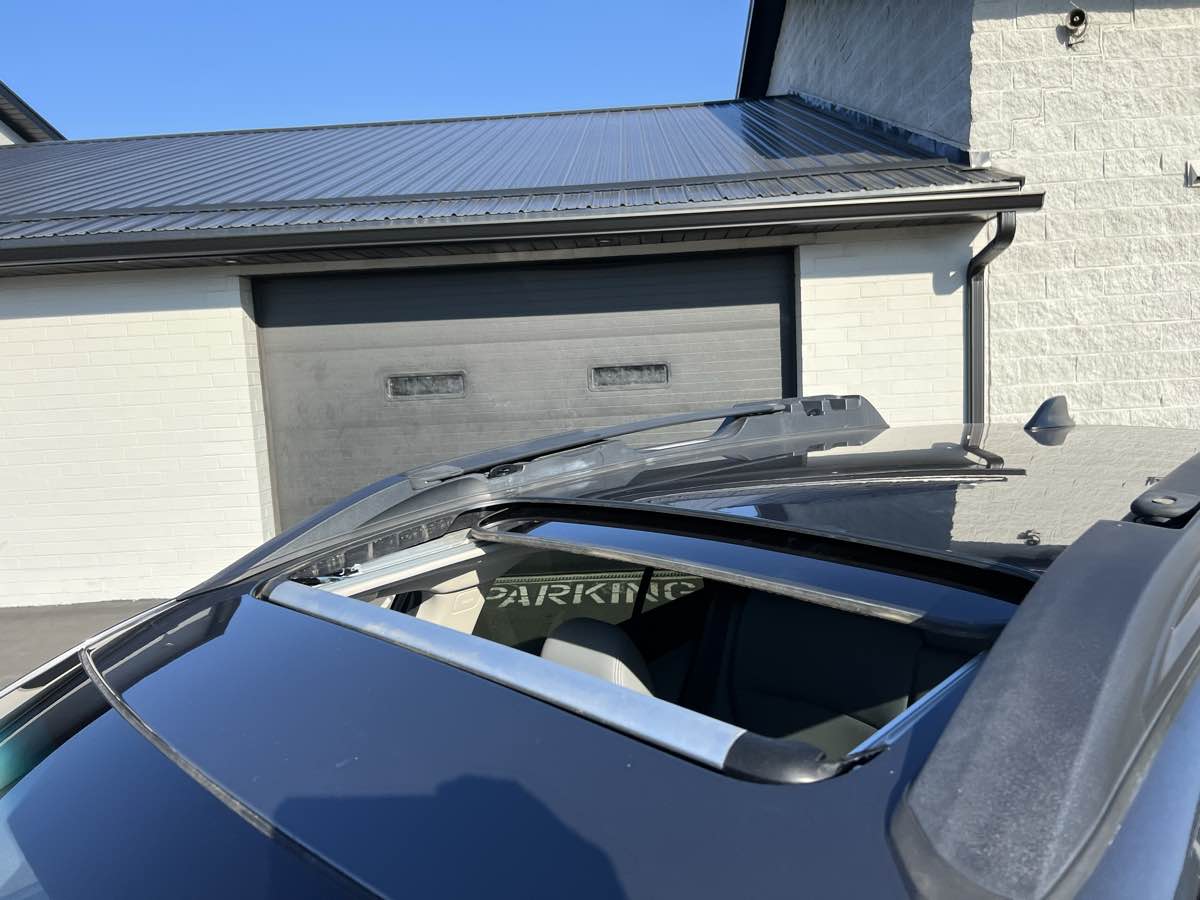 2018 Subaru Outback Limited photo 8