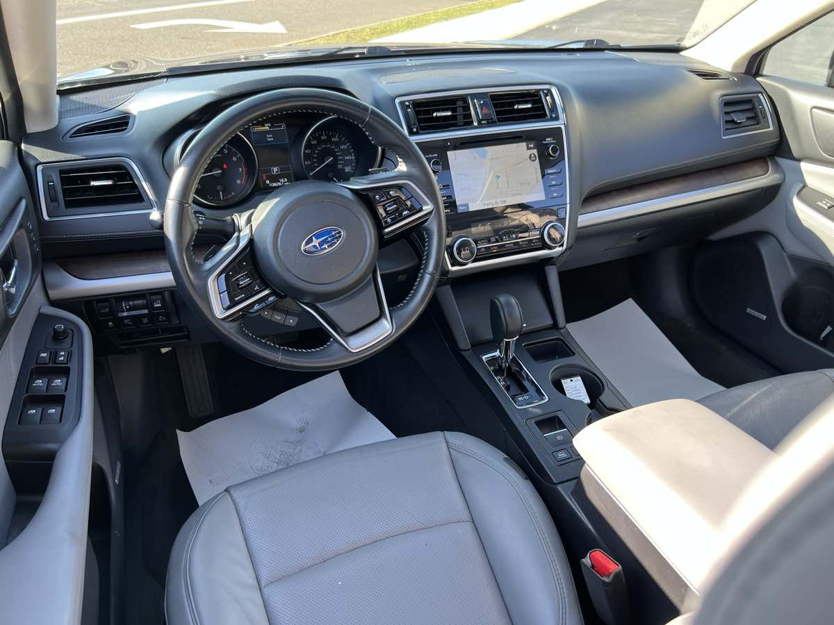 2018 Subaru Outback Limited photo 11