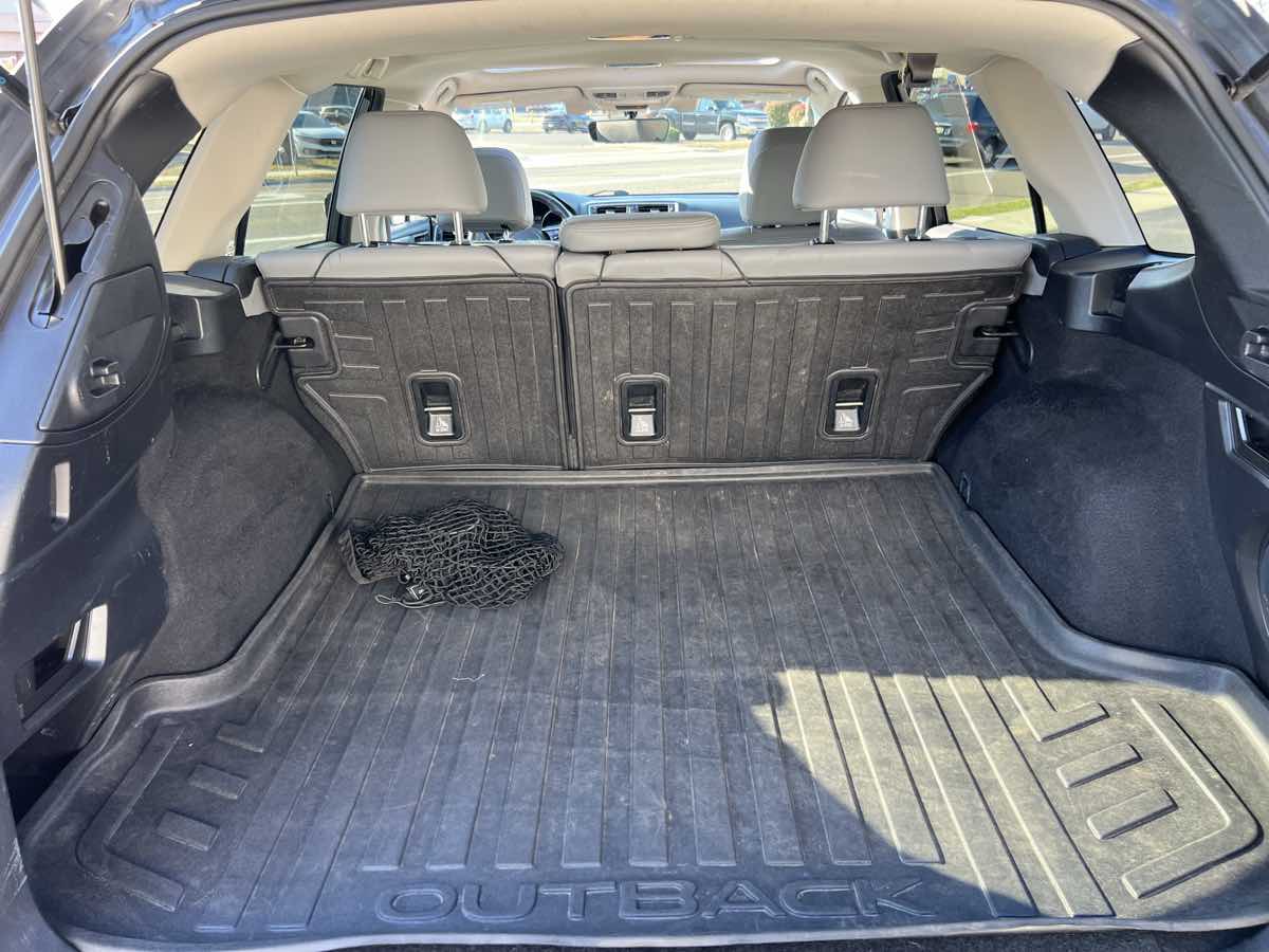 2018 Subaru Outback Limited photo 14