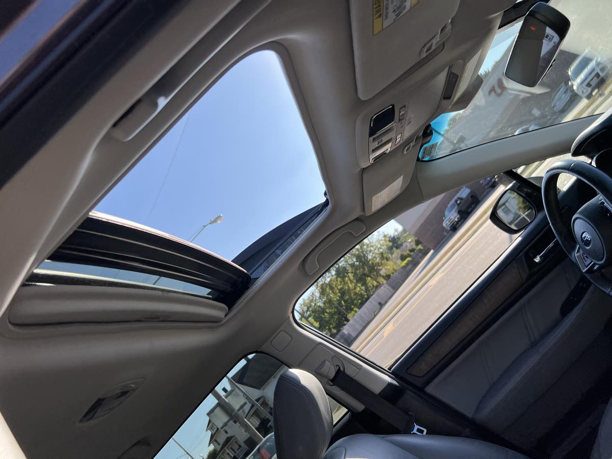 2018 Subaru Outback Limited photo 20