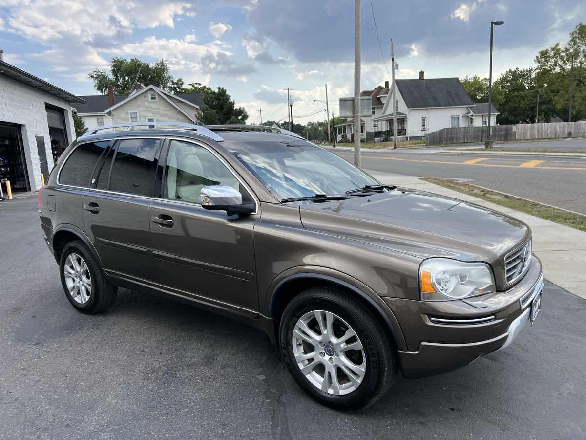 2013 Volvo XC90 Premier Plus photo 5