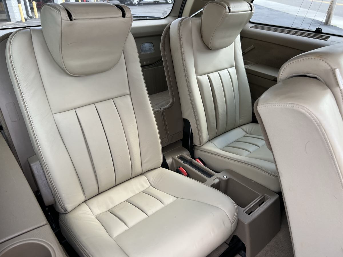 2013 Volvo XC90 Premier Plus photo 16