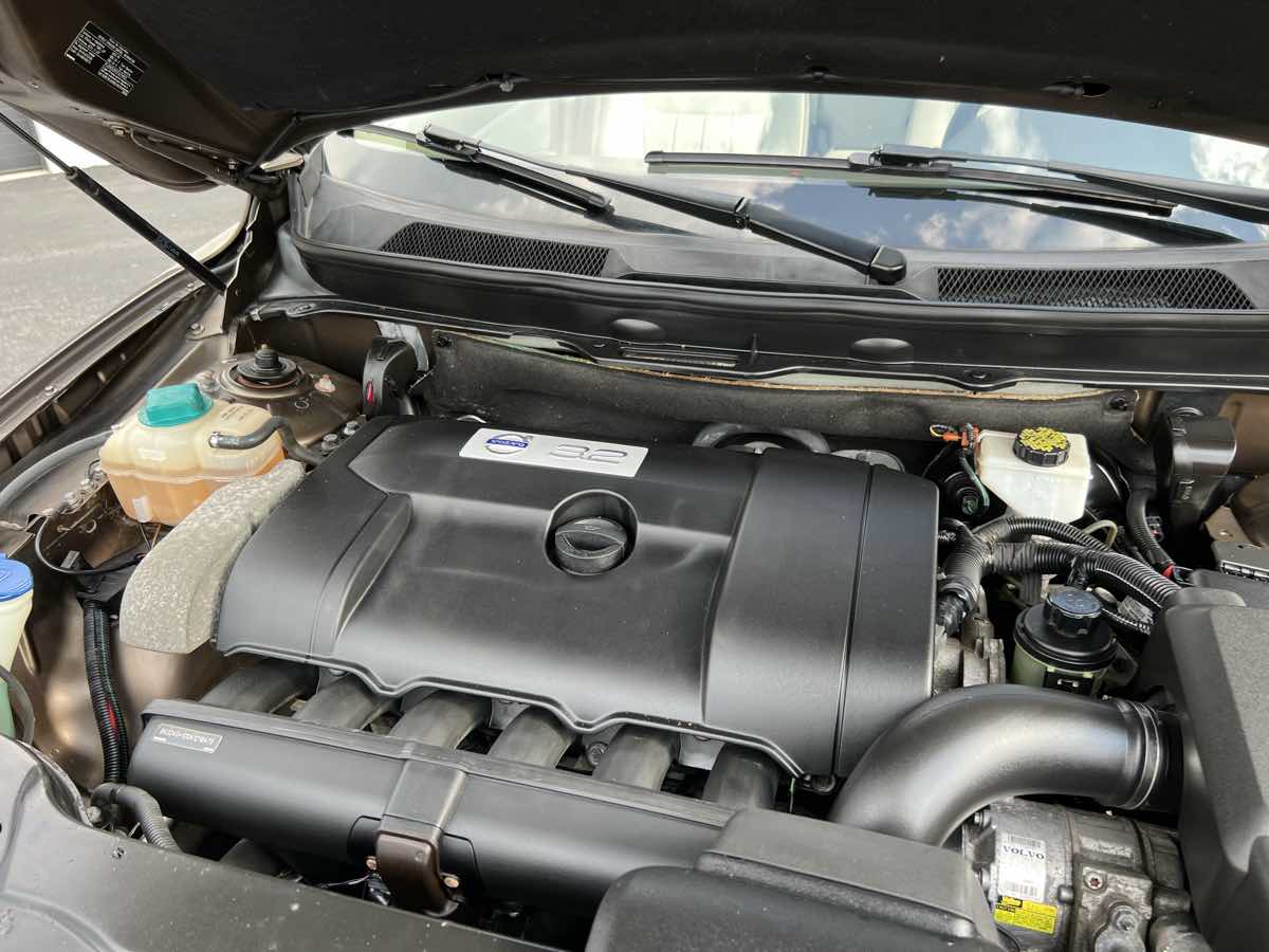 2013 Volvo XC90 Premier Plus photo 22
