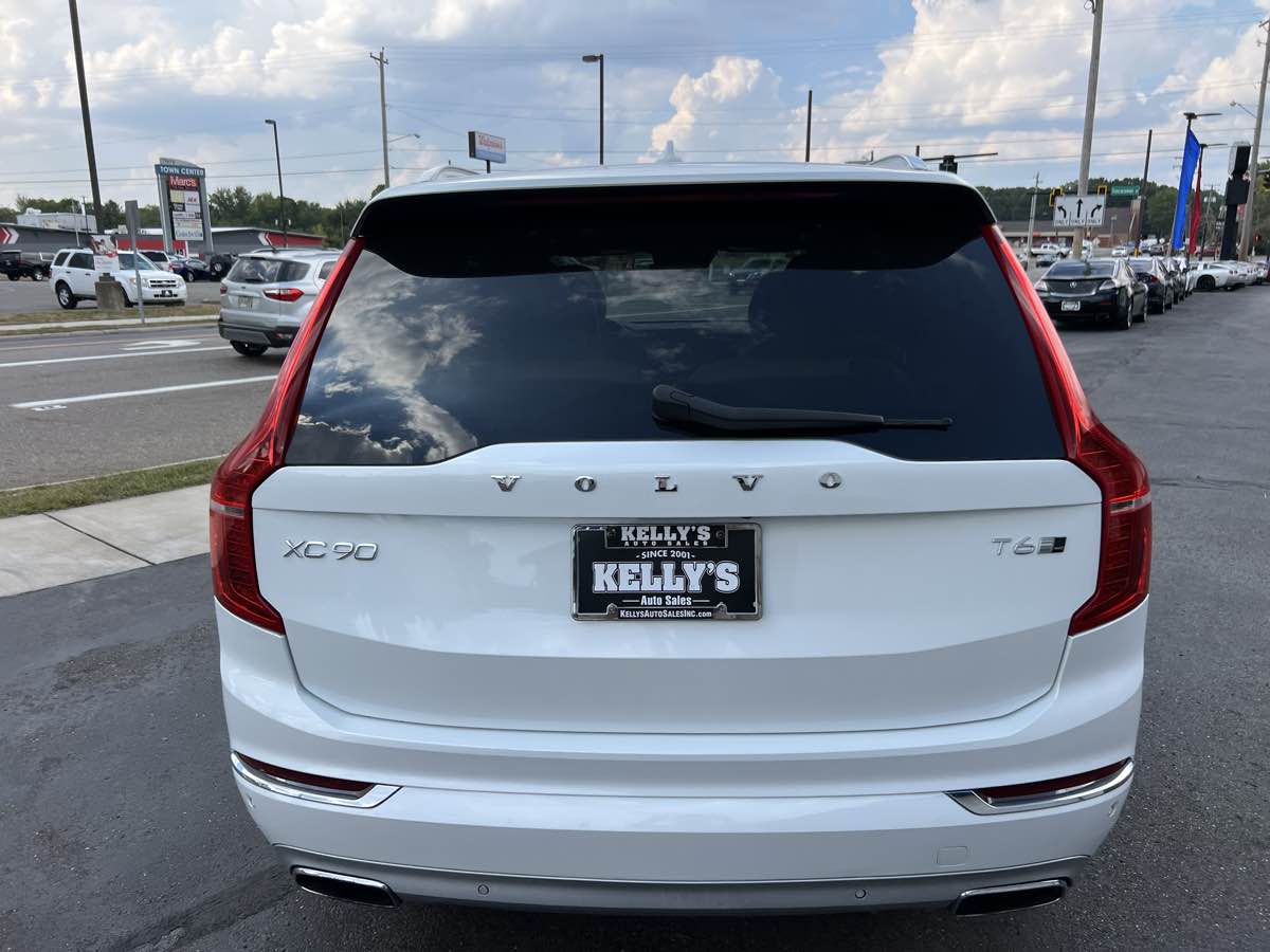 2017 Volvo XC90 Inscription photo 4