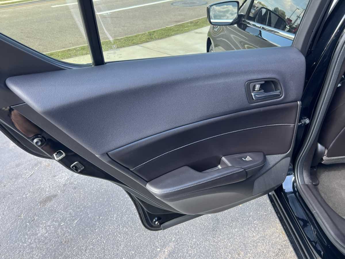 2015 Acura ILX 2.0L photo 13