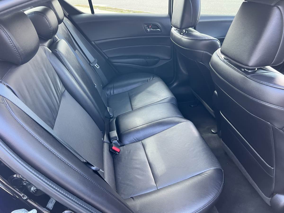 2015 Acura ILX 2.0L photo 15
