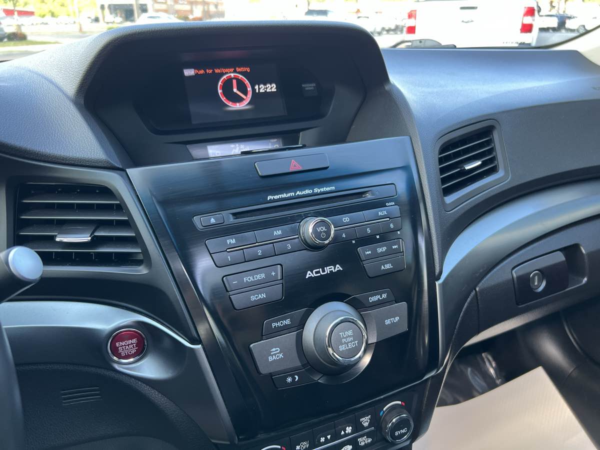 2015 Acura ILX 2.0L photo 22