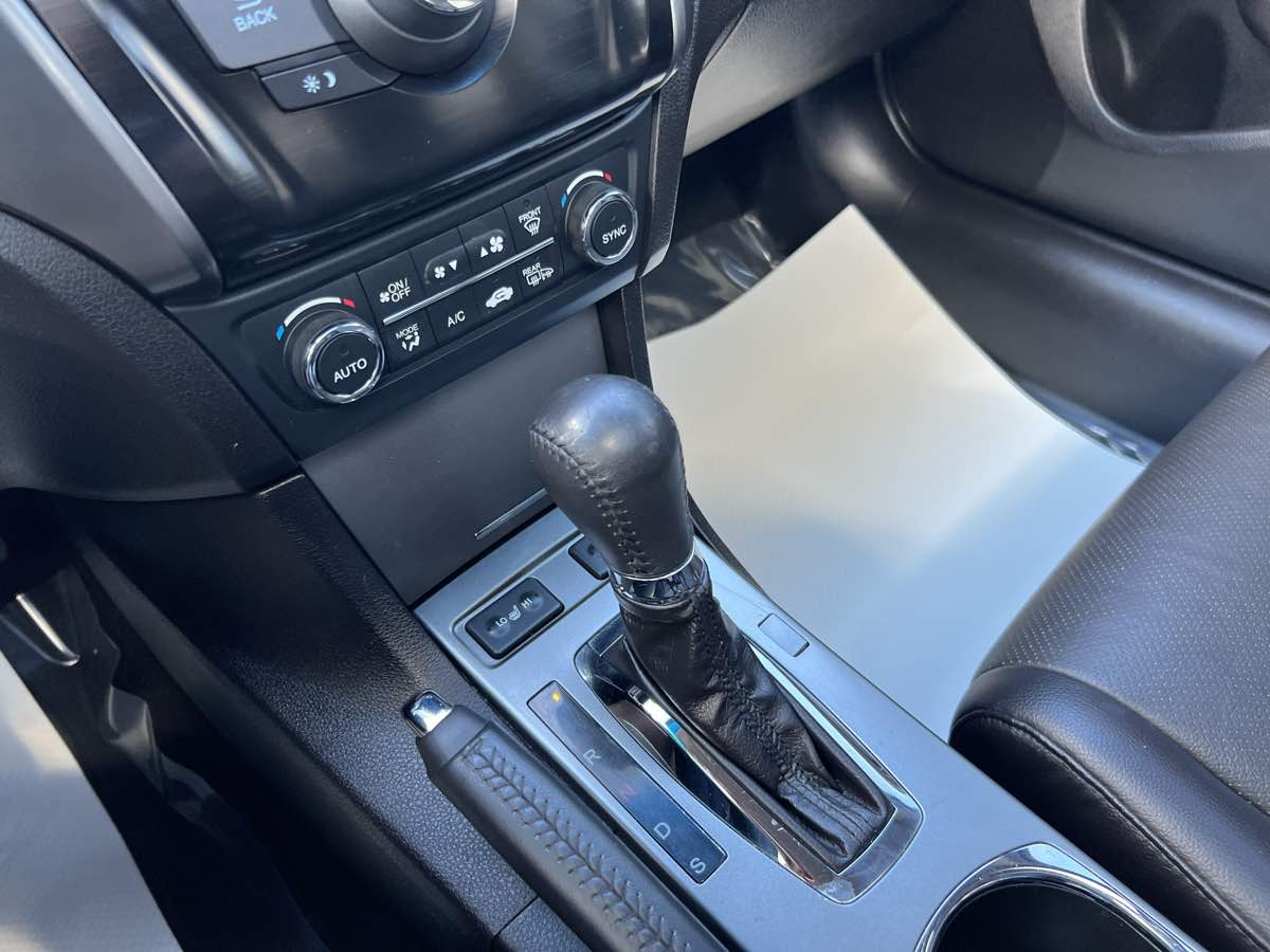 2015 Acura ILX 2.0L photo 23