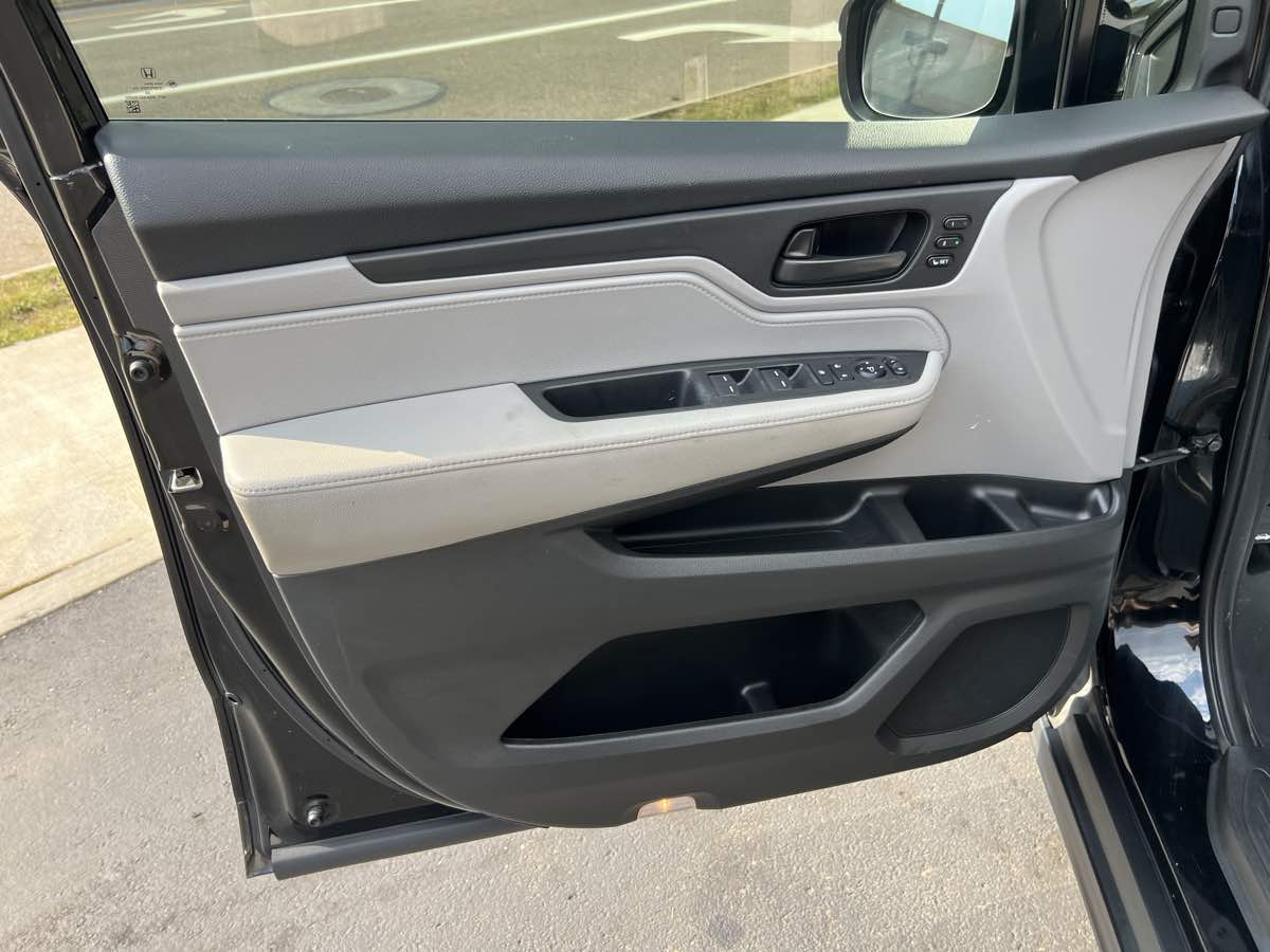 2019 Honda Odyssey EX-L photo 10