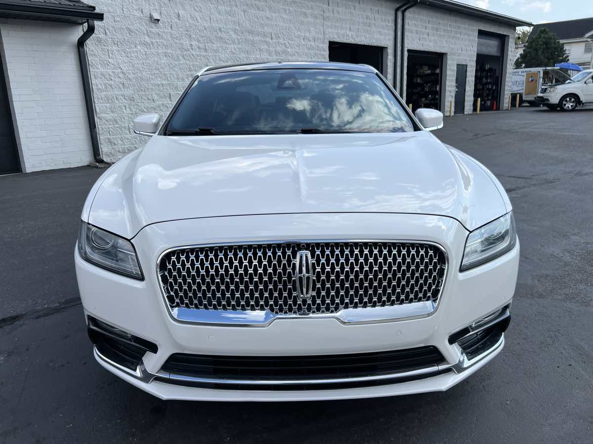 2017 Lincoln Continental Select photo 7