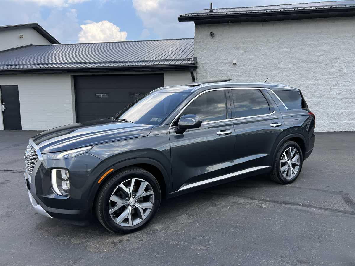 2020 Hyundai Palisade SEL photo 2