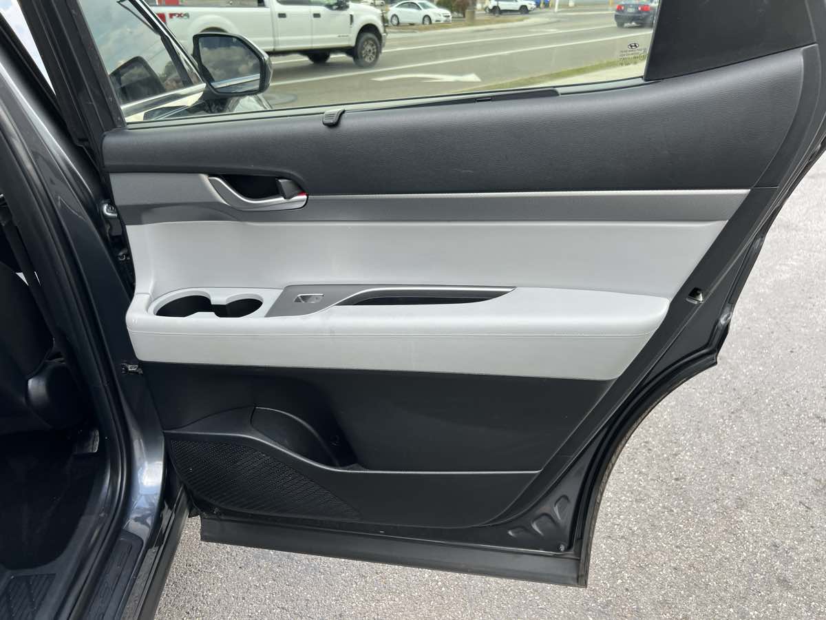 2020 Hyundai Palisade SEL photo 17