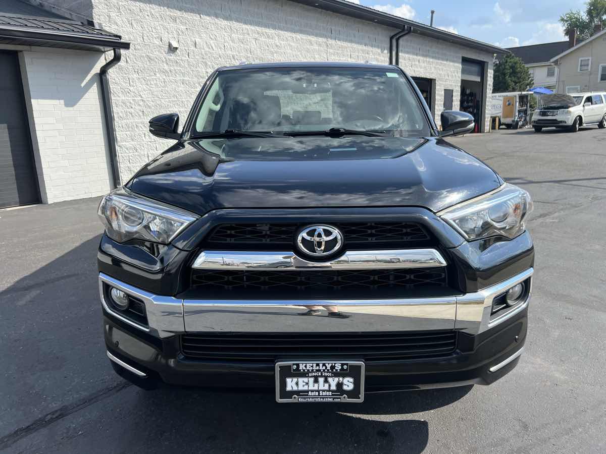 2016 Toyota 4Runner Limited photo 7
