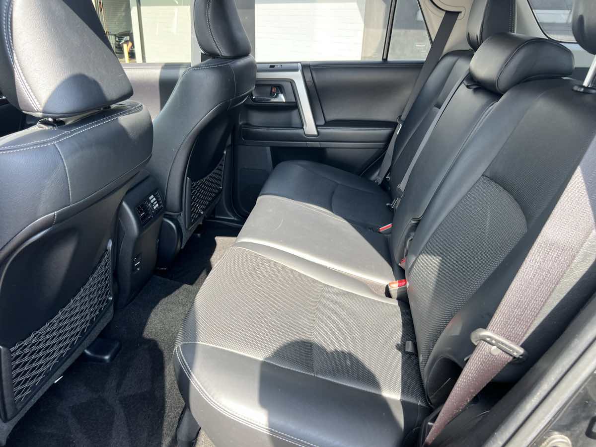 2016 Toyota 4Runner Limited photo 12