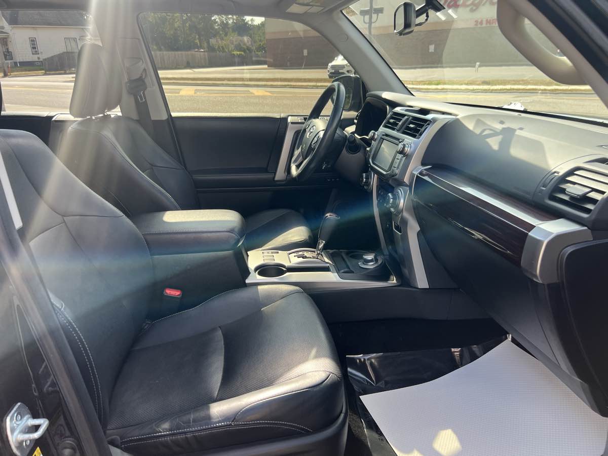 2016 Toyota 4Runner Limited photo 17