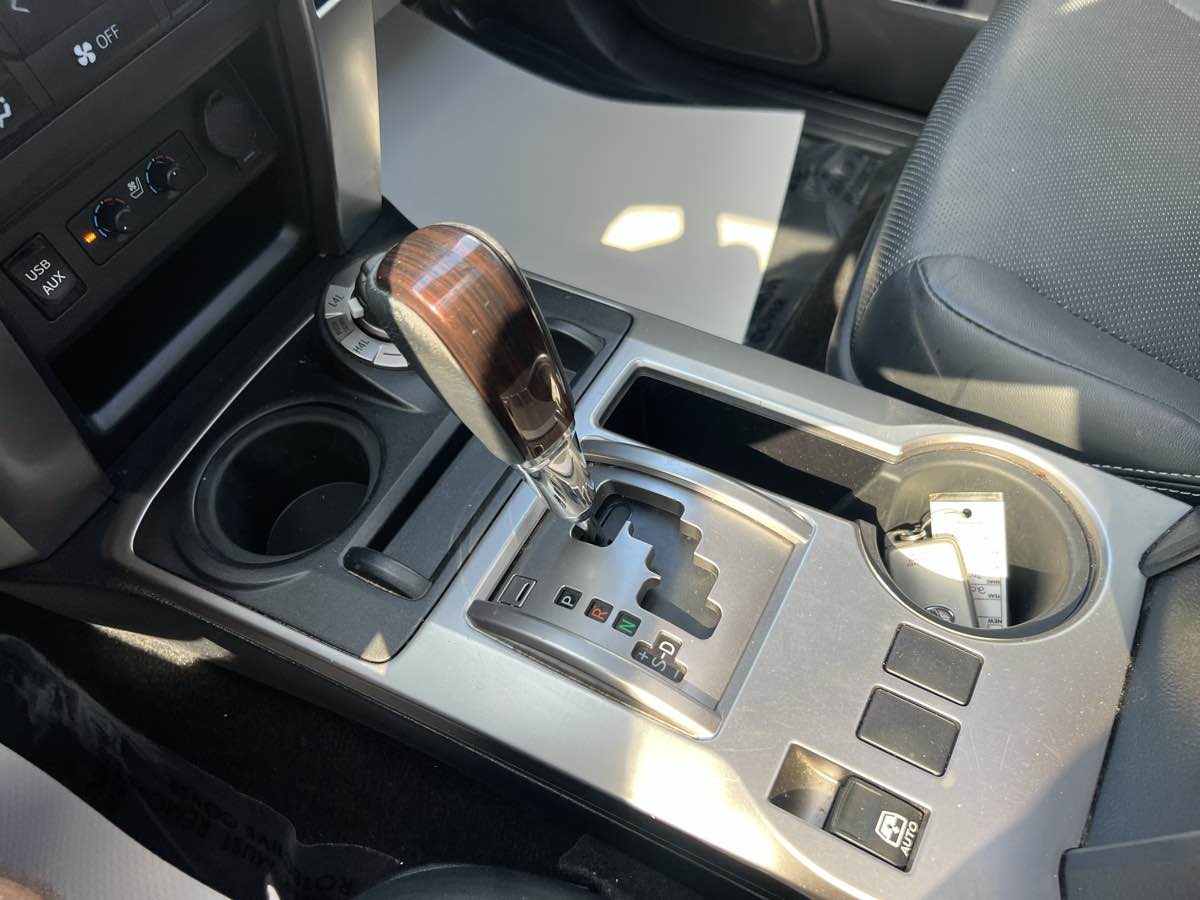2016 Toyota 4Runner Limited photo 23
