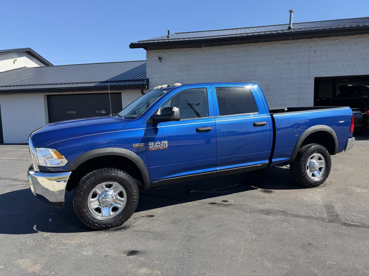 2015 Ram 2500 Tradesman photo 2