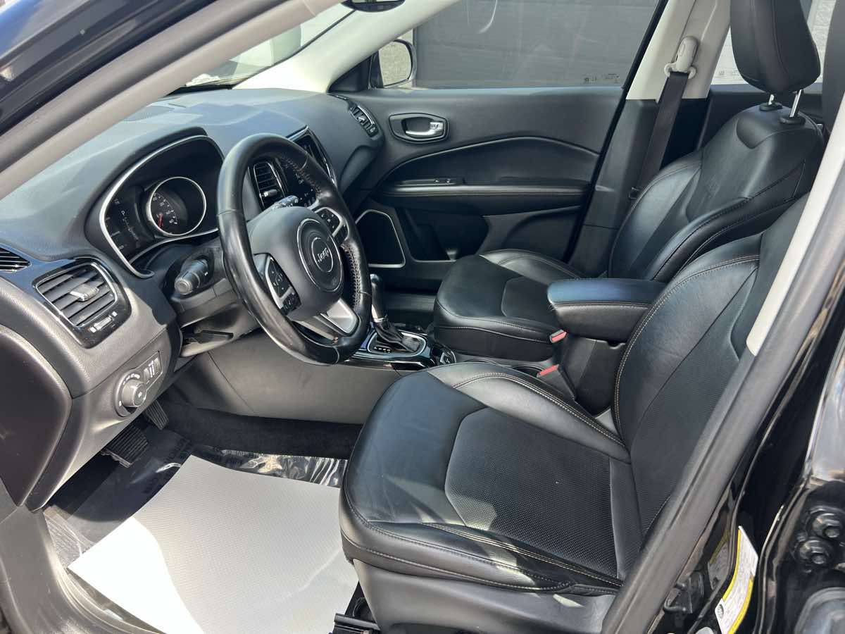 2019 Jeep Compass Limited photo 9