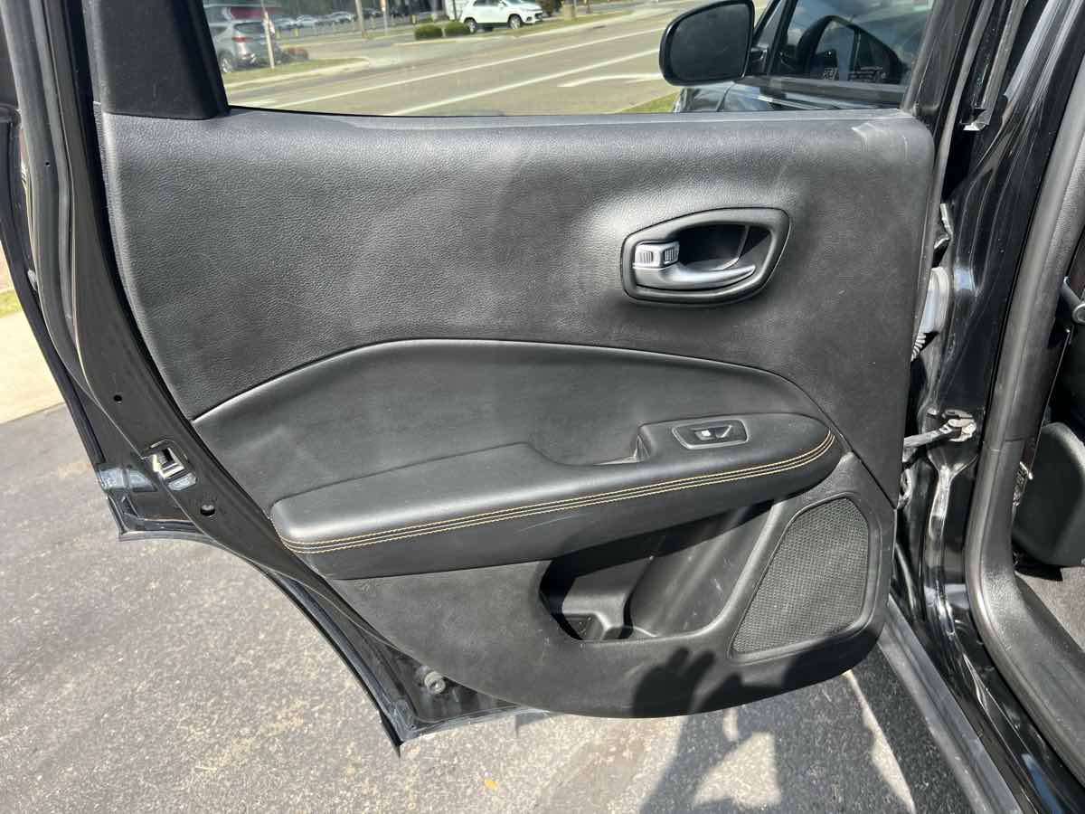 2019 Jeep Compass Limited photo 13