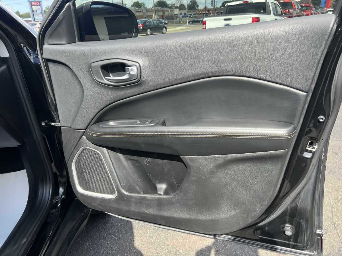2019 Jeep Compass Limited photo 19