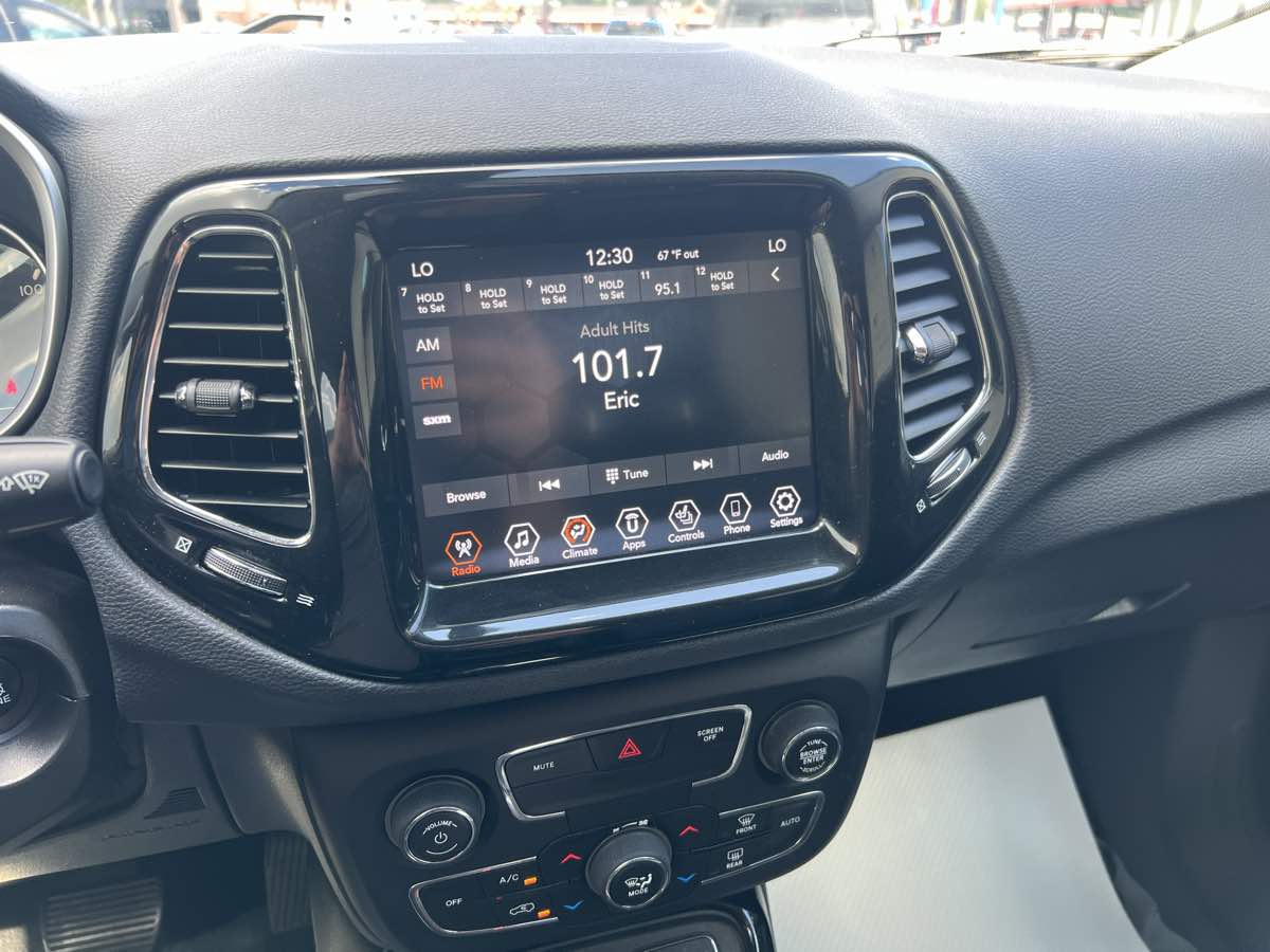 2019 Jeep Compass Limited photo 21