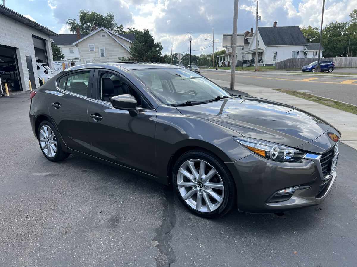 2017 Mazda Mazda3 Touring photo 6