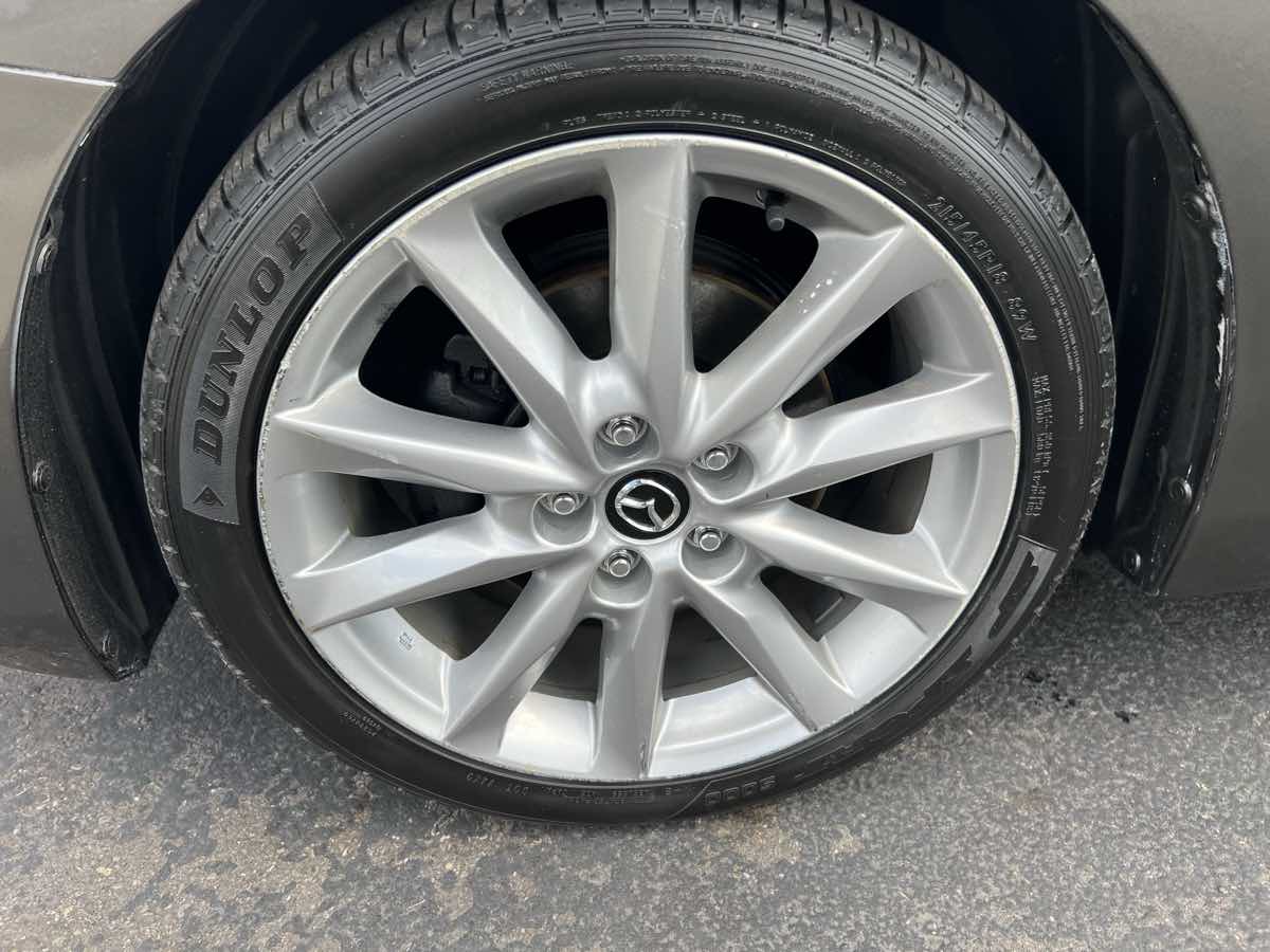 2017 Mazda Mazda3 Touring photo 7