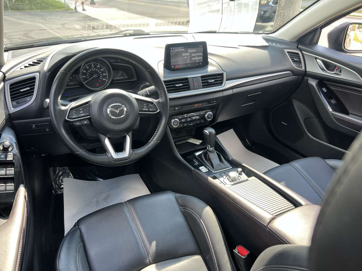 2017 Mazda Mazda3 Touring photo 12